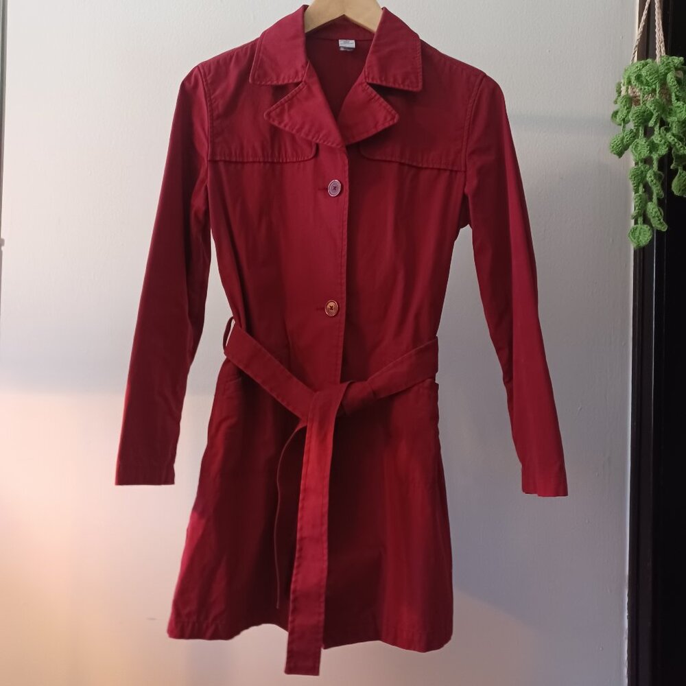 Red short belted trenchcoat